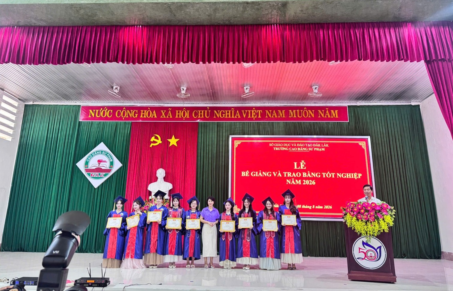 Lễ bế giảng và trao bằng tốt nghiệp năm 2026